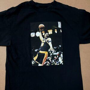 Kobe Bryant Graphic T-Shirt Black Medium Four Quarters